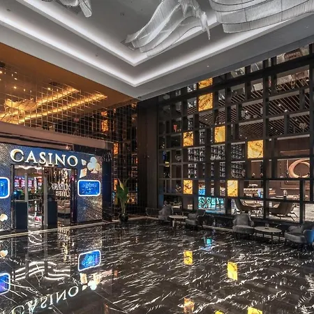 Apartment Grand Sapphire Phrenaros